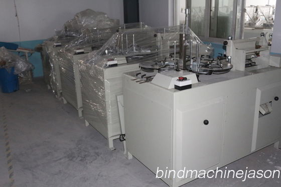 Automatic Creative brand paper hole punching machine SPA320 for print house 협력 업체
